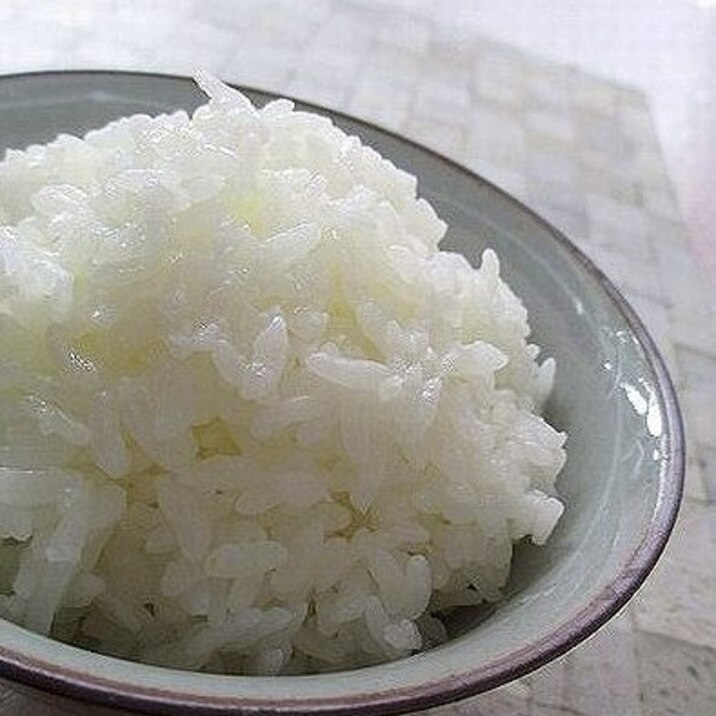 もちもちツヤツヤ 炭酸水で炊いたごはん レシピ 作り方 By はなまる子 楽天レシピ もちもちツヤツヤ 炭酸水で炊いたごはん レシピ 作り方 By はなまる子 楽天レシピ